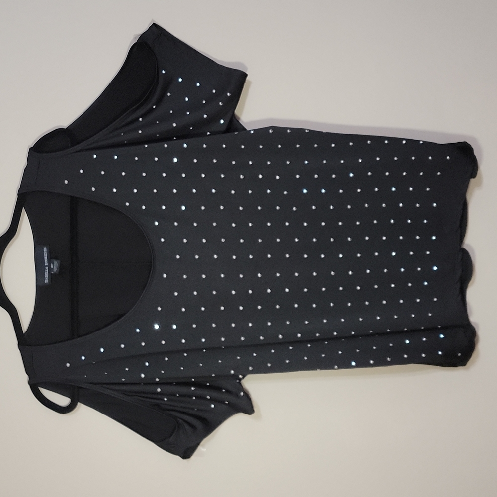 Isabella Rodriguez open shoulder, shiny metal design top